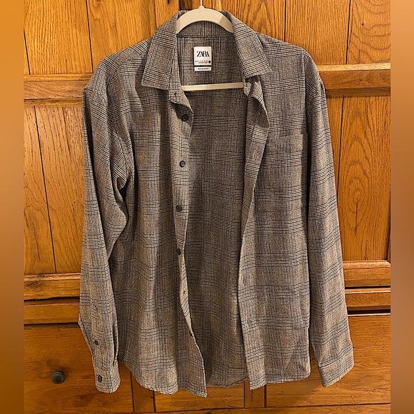 Zara button up - Picture 1 of 1